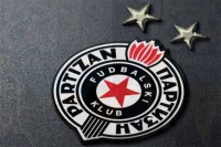 Navijač Partizana umro u redu za kartu na stadionu u Solunu