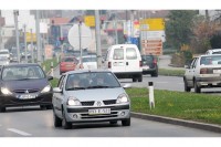 Опрез због мјестично влажних коловоза