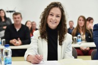 Стипендија виза за безбрижнију будућност рогатичанке Саре Бојовић