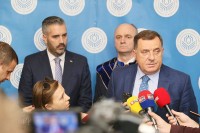 Dodik: Suprostavićemo se formiranju migrantskih kampova u srpskim naseljima