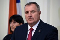 Повећање плата од наредне године од пет до 20 одсто радницима у јавном сектору