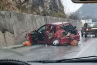 Tri lica povrijeđena na putu Sarajevo-Pale