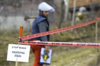 Штитећи њиве стављају животе на коцку
