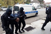 Detalji akcije "Merlin 2": Pri pokušaju bijega policajki otkinula nokat VIDEO