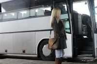 Становници Сребреницe и Братунцa остали без превоза до  Бањалуке