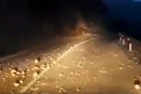 Kolaps u Ključu, odron i tri pokvarena bagera blokirali put
