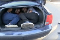 U akciji "Sava" pala četiri krijumčara: Migrante iz Pakistana krili u gepeku VIDEO