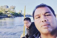 Срби насумично одабрали момка из Науруа, сада има више пратилаца него његова земља људи