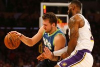 Dončić se poigravao i sa uzorom Lebronom VIDEO