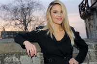 Novi singl Lene Kovačević: Objavljena pjesma “Požuri”
