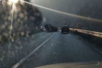 Tri osobe povrijeđene u prevrtanju automobila kod Sarajeva