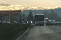 Više povrijeđenih u sudaru autobusa i putničkog auta u Banjaluci