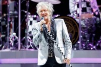 Rod Stjuart najstariji pjevač na vrhu britanske liste albuma