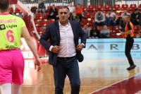 Dragan Bajić, trener Igokee, na velikim mukama pred susret sa Partizanom: Nemam deset zdravih igrača