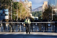 Policija blokirala centar Podgorice, vjernici ispred hrama