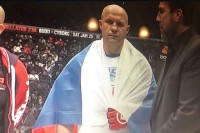 Čuveni Fjodor Jemeljanenko sa srpskom zastavom otišao u legendu