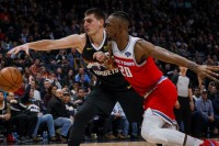 “Srpski derbi” u NBA – Bjelica blistao, Jokićev Denver slavio