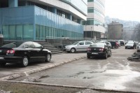 Наљепницама стају у крај злоупотребама службених возила