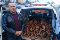 Доборотвор из Невесиња поклонио божићне печенице