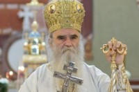 Amfilohije: Milo hoće da rasproda sve hramove