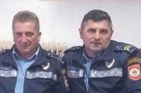 Нови херојски подвиг полицајаца из Дервенте: Два живота спасли у години дана