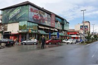Град са више од 100.000 становника без јавног превозa
