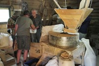 Vjerovanja u Srbiji i dalje veoma živa: U vodenice samo sa glogom i bijelim lukom