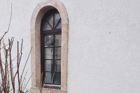 Otkrivene osobe koje su razbile staklo na džamiji u Kozarskoj Dubici
