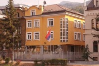 Napadač na obezbjeđenje Ambasade Srbije smješten na Psihijatriju