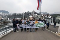 Veliki broj Višegrađana na protestu protiv mini-hidroelektrana