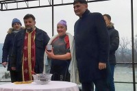 Богојављење прослављено широм Српске: До Часног крста прве допливале дјевојке и дјечак