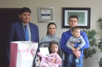 Златник Милици, првој беби рођеној у 2020. години