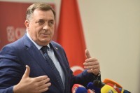 Dodik: Bratić u fotelji  ako dobijemo potpredsjednika FBiH