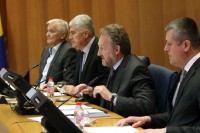 Čović i Izetbegović digli ruke od komisija