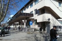 Упркос смањењу коефицијента, плате и даље највише у окружењу