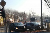 Sudar mercedesa i renoa u Banjaluci