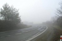 Kolovozi mokri i klizavi, snijeg i poledica na planinskim predjelima