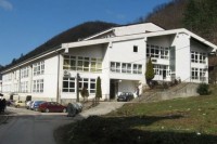 Predstavnici srpskog naroda u Srebrenici traže zaštitu osnovaca : Upadaju u školu, djeci prijete smrću na društvenim mrežama