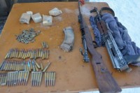 Policija kod Teslićanina pronašla automatsku pušku i municiju