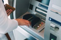 Osumnjičeni da su iz bankomata ukrali 100.000 KM