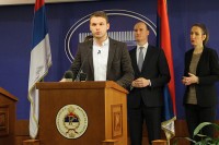 PDP: Ograničiti cijene nabavke službenih automobila