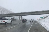 Опрез због поледице и вјетра