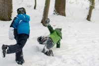 Grudvanje u Palama preraslo  u vršnjačko nasilje