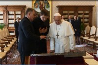 Komšić razgovarao sa papom Franjom o političkoj situaciji u BiH