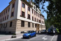 Predložen pritvor ženi koja je nožem povrijedila policajca u Sarajevu