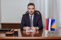 Košarac: Ponašati se kako kažu Ustav i institucije Srpske