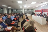 Dodik: Mladi socijaldemokrati odgovorno brinu o svojoj državi
