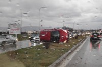 Saobraćajka kod Prijedorske petlje: Pežo završio na boku