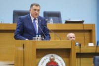 Dodik: Akt o prestanku mandata VSTS-a neće proći u Domu naroda