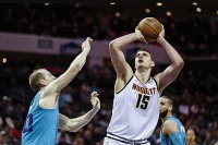 Jokić skoro ostvario tripl-dabl, Marej za pobjedu u Šarlotu! VIDEO